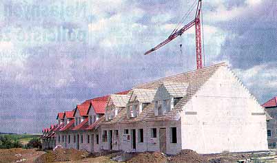 V�stavba �adov�ch domk� ve Velk�ch P��lepech