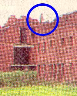 Detail domu se stavebn�m d�ln�kem